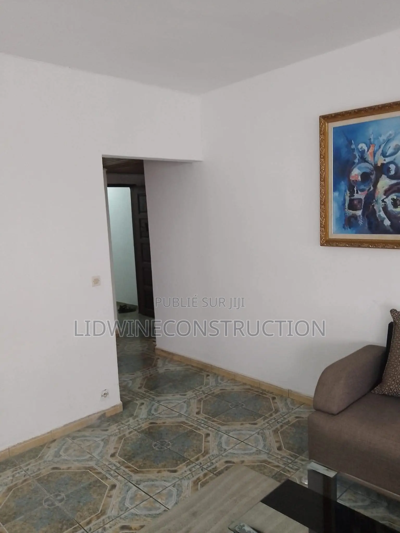 Furnished 2chbre Appartement dans Cocody à Louer