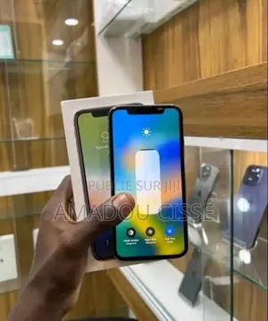 Photo - New Apple iPhone X 64 GB Blanc