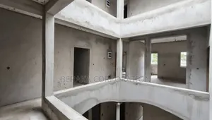 10chbre Duplex dans Beraka Corporation, Cocody à Vendre