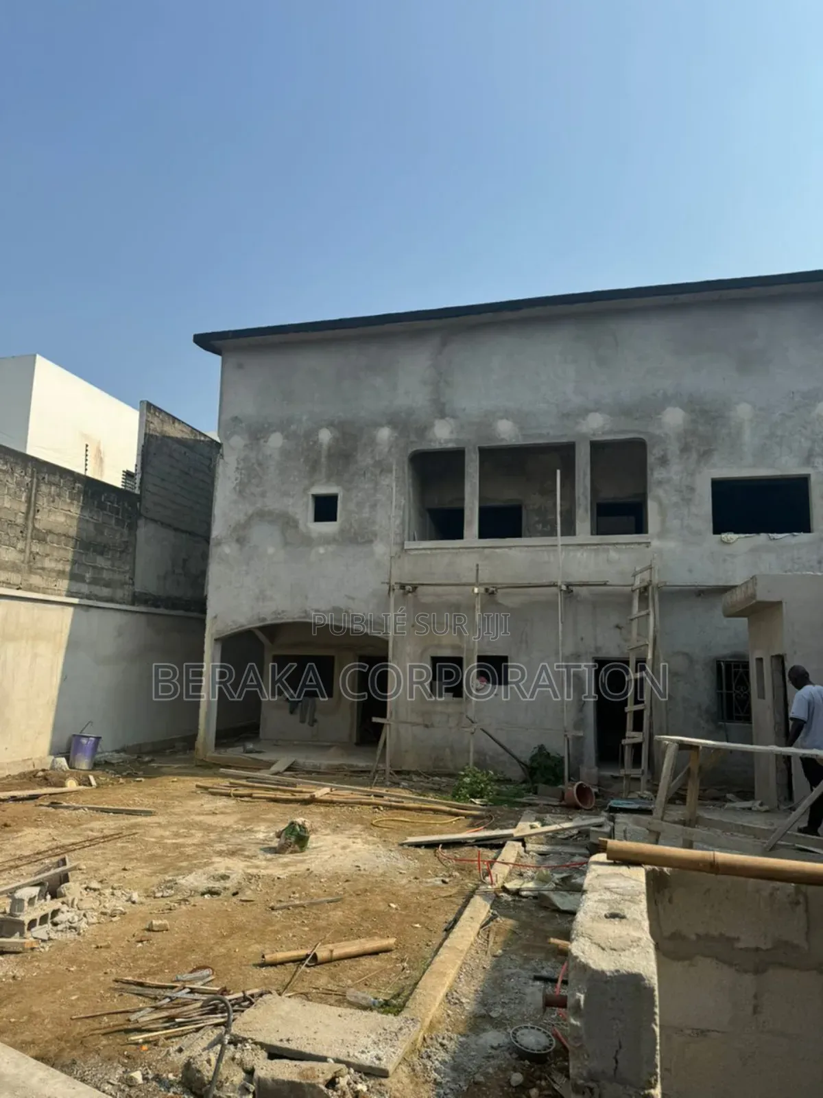 10chbre Duplex dans Beraka Corporation, Cocody à Vendre