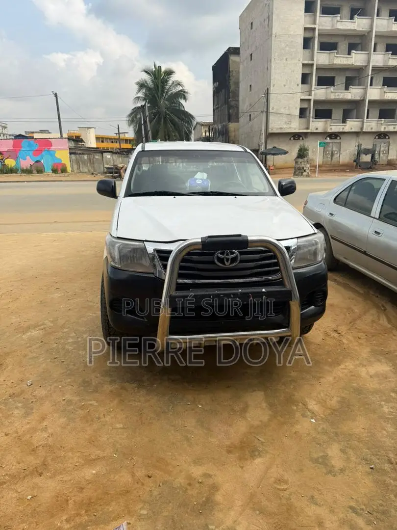 Toyota Hilux Revo Single Cab Deisel 2.4 RWD 2017 Blanc