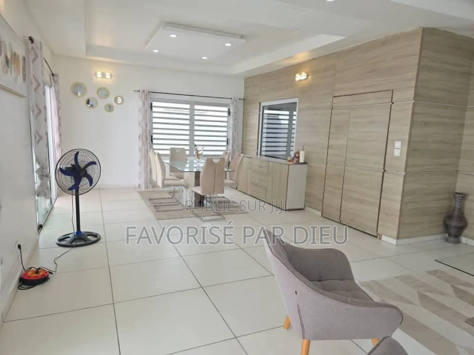 3chbre Maison dans Cocody à Louer