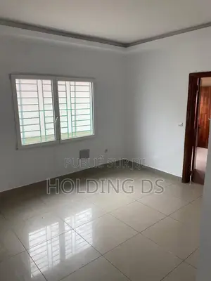 Furnished 3chbre Duplex dans Vente  Immobilière, Grand-Bassam à Vendre