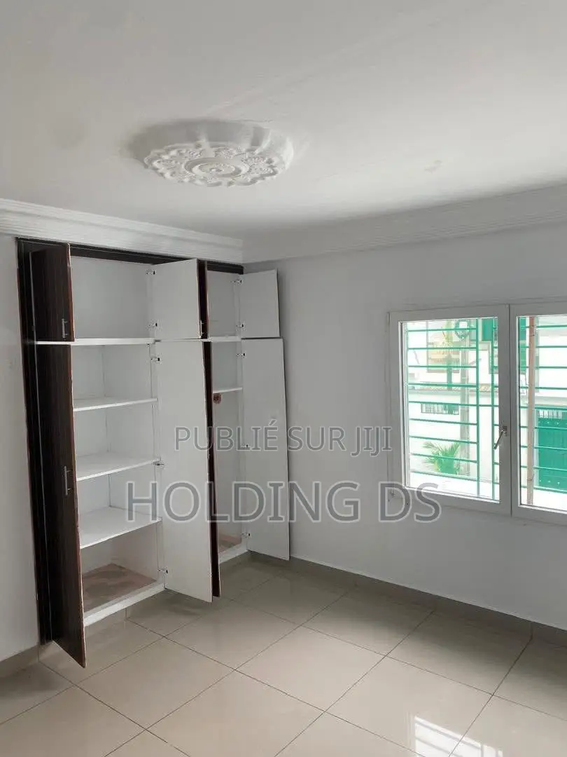 Furnished 3chbre Duplex dans Vente  Immobilière, Grand-Bassam à Vendre