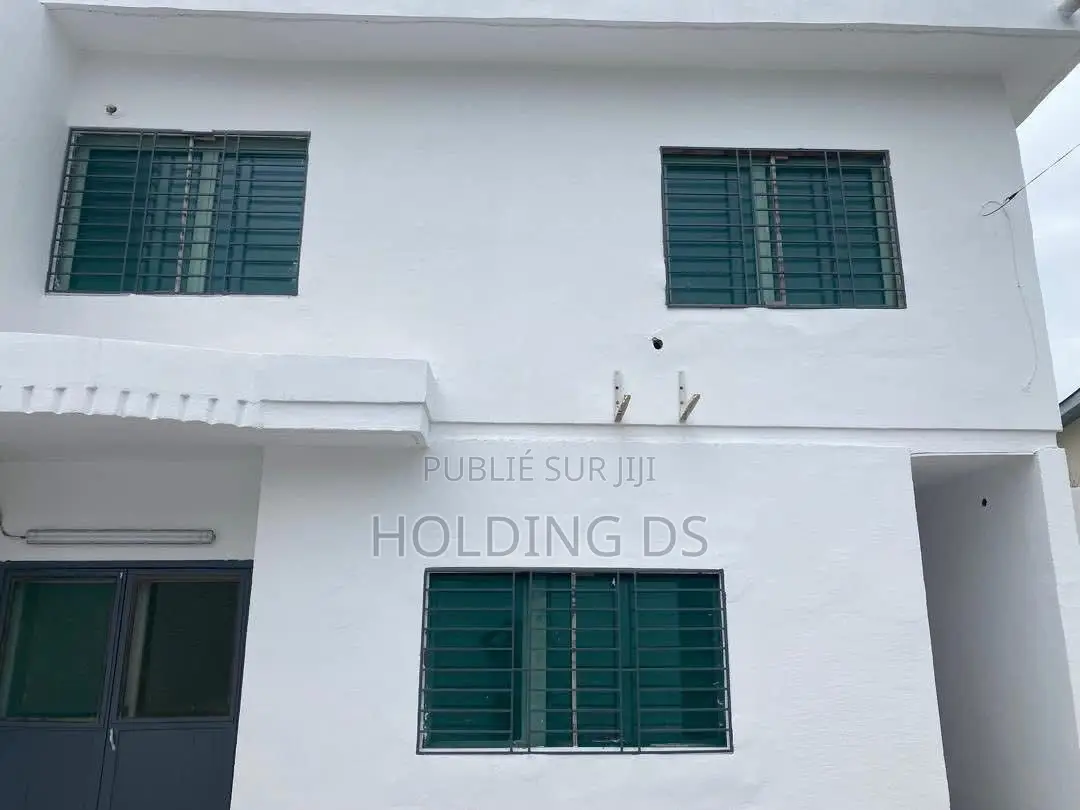 Furnished 3chbre Duplex dans Vente  Immobilière, Grand-Bassam à Vendre