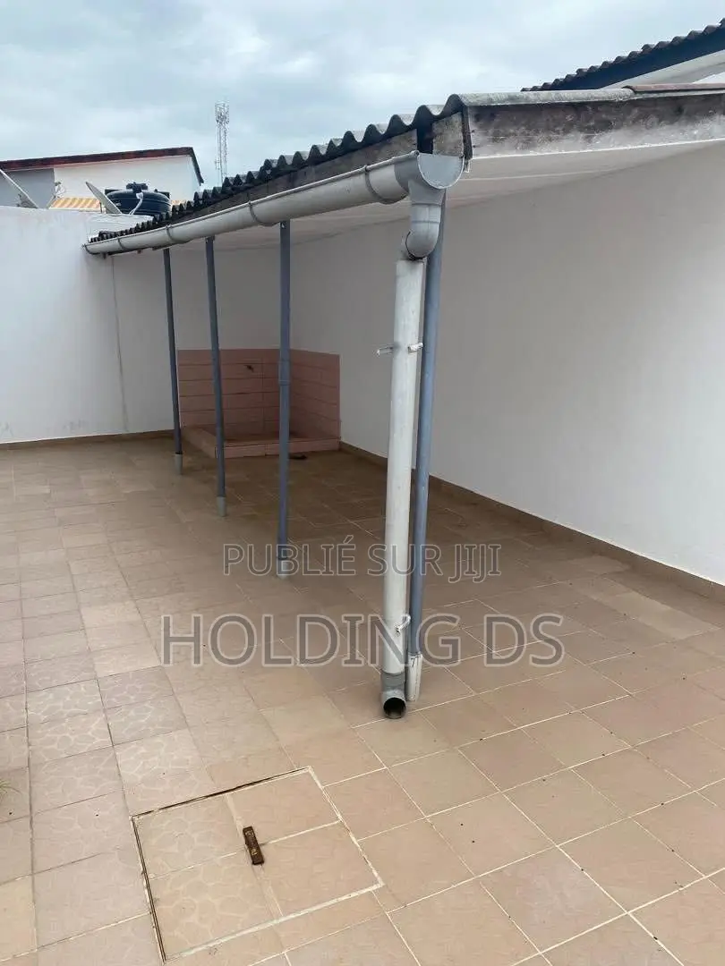 Furnished 3chbre Duplex dans Vente  Immobilière, Grand-Bassam à Vendre