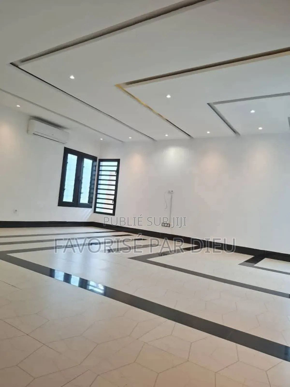 3chbre Maison dans Cocody à Louer