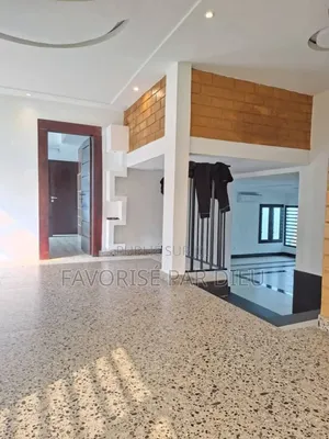 3chbre Maison dans Cocody à Louer