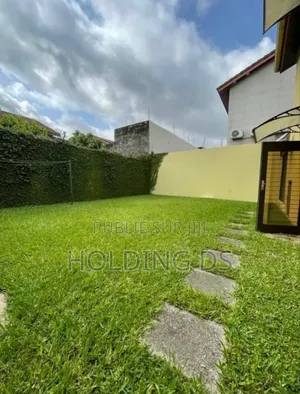 Furnished 4chbre Duplex dans Location , Cocody à Vendre