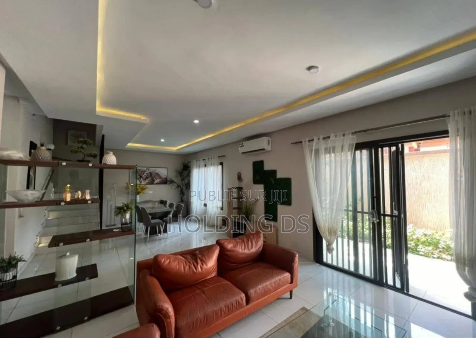 Furnished 3chbre Duplex dans Location , Cocody à Vendre