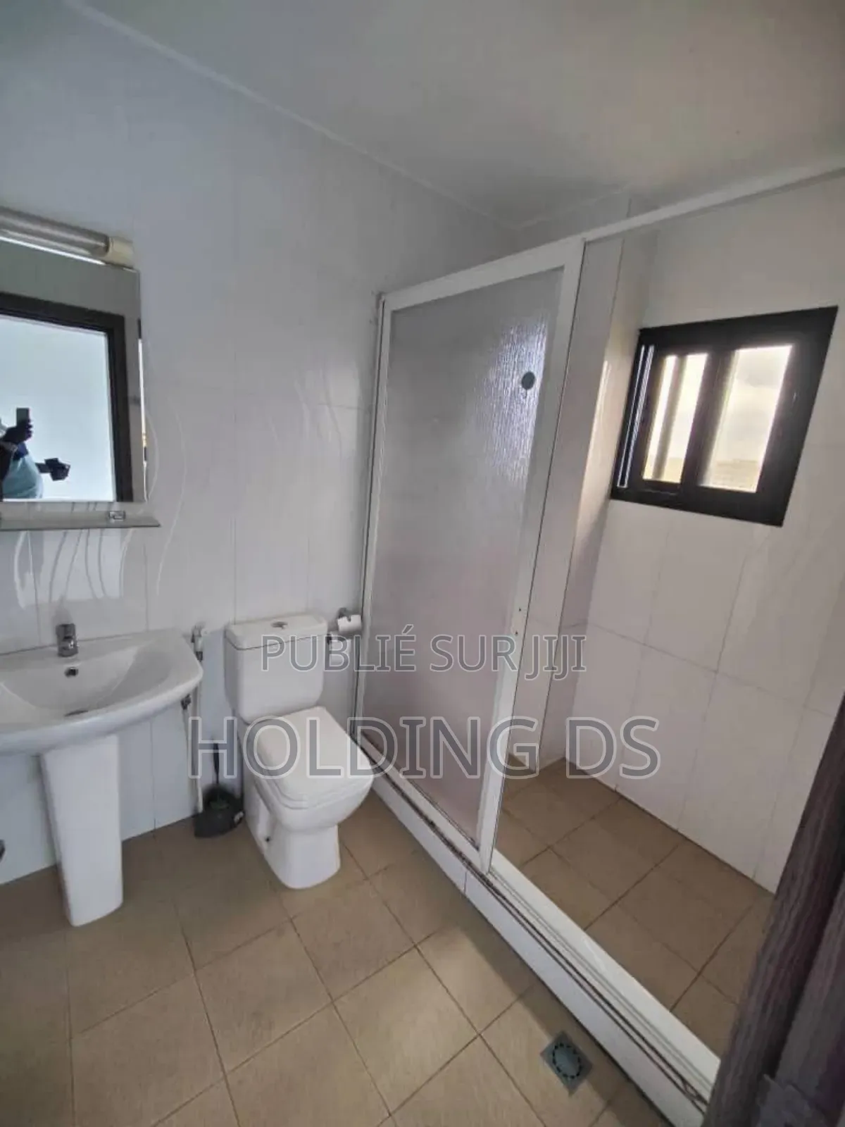 Furnished 3chbre Appartement dans Blocs Appartement, Cocody à Vendre