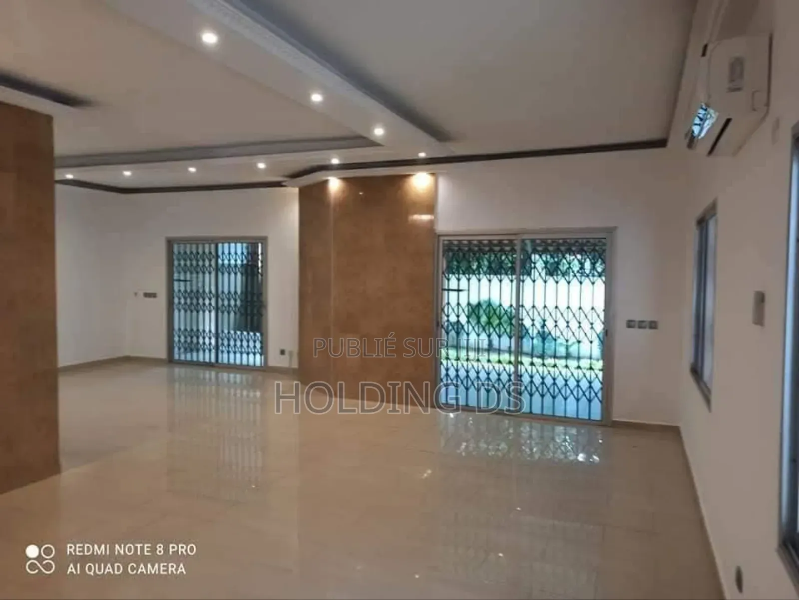 Furnished 8chbre Duplex dans Location  Immobilier, Cocody à Vendre