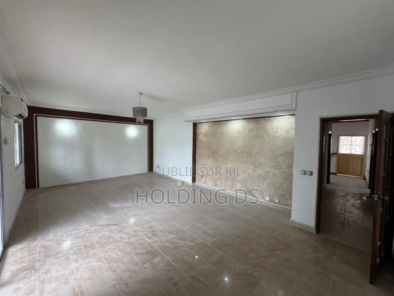 Furnished 8chbre Duplex dans Location  Immobilier, Cocody à Vendre