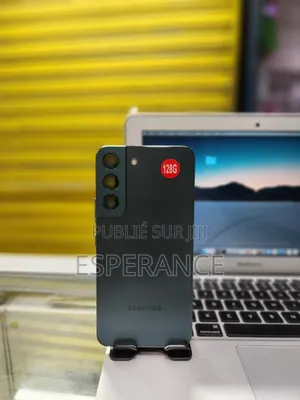 Photo - Samsung Galaxy S22 5G 128 GB Black