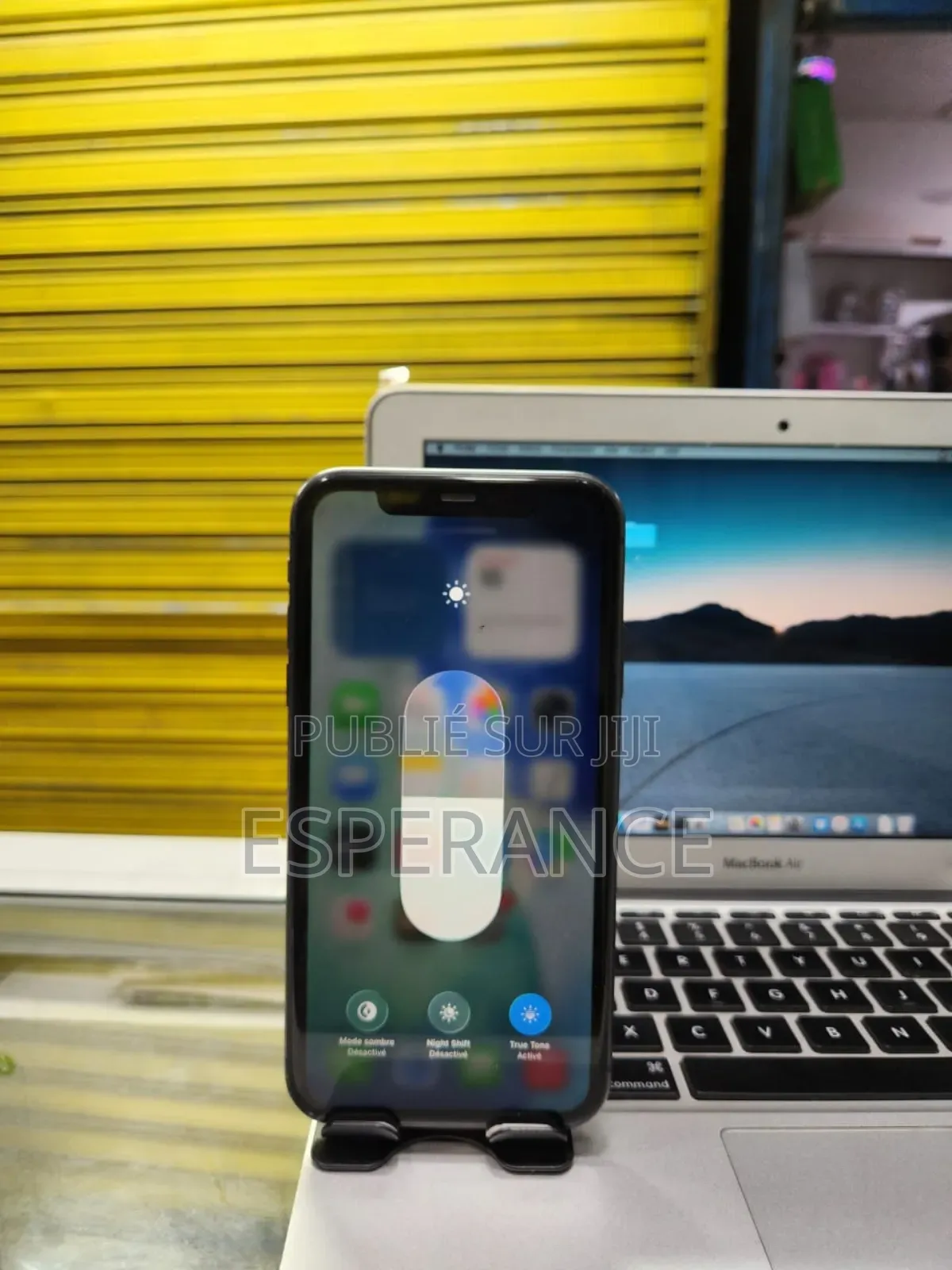 Apple iPhone 11 64 GB Black