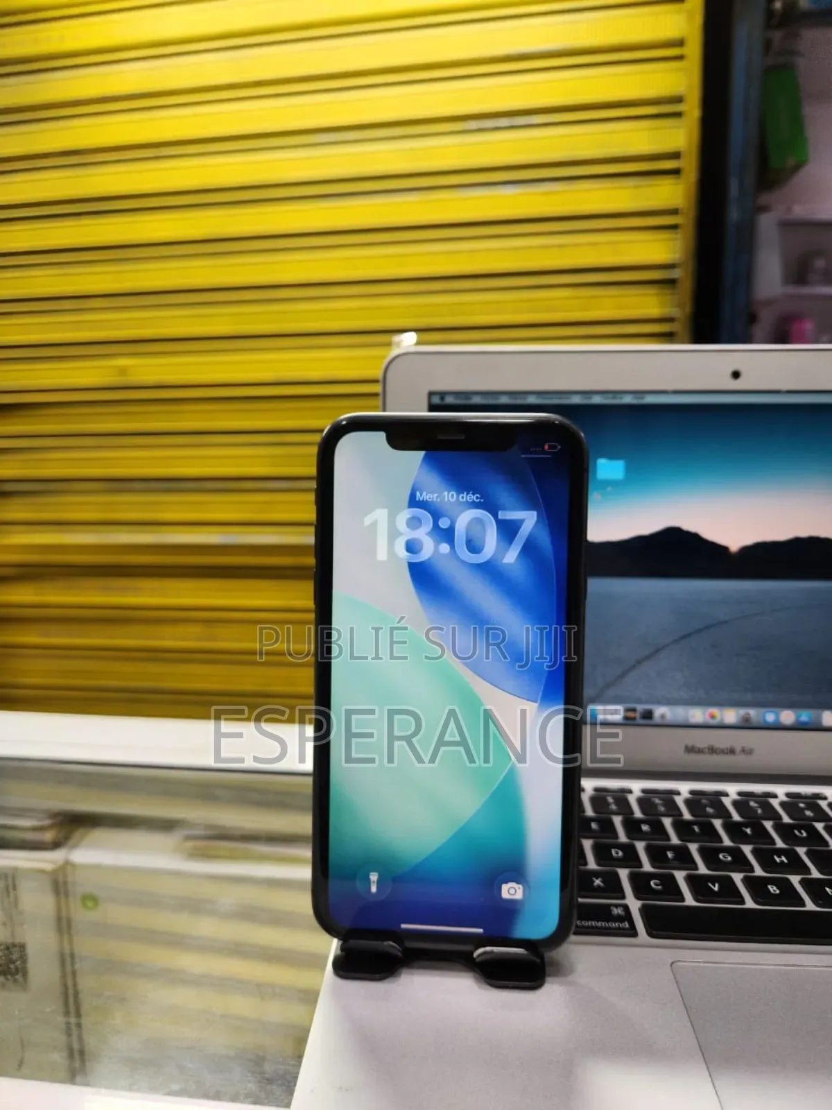 Apple iPhone 11 64 GB Black