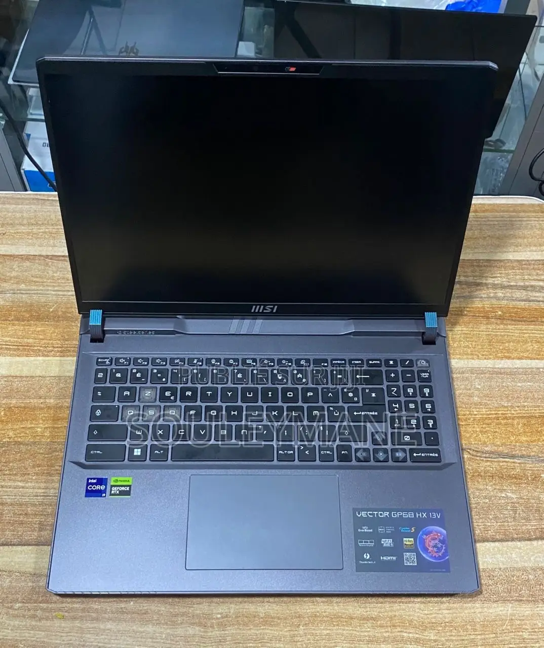 New MSI Vector GP68 HX 13V 32GB Intel Core I9 SSD 1T