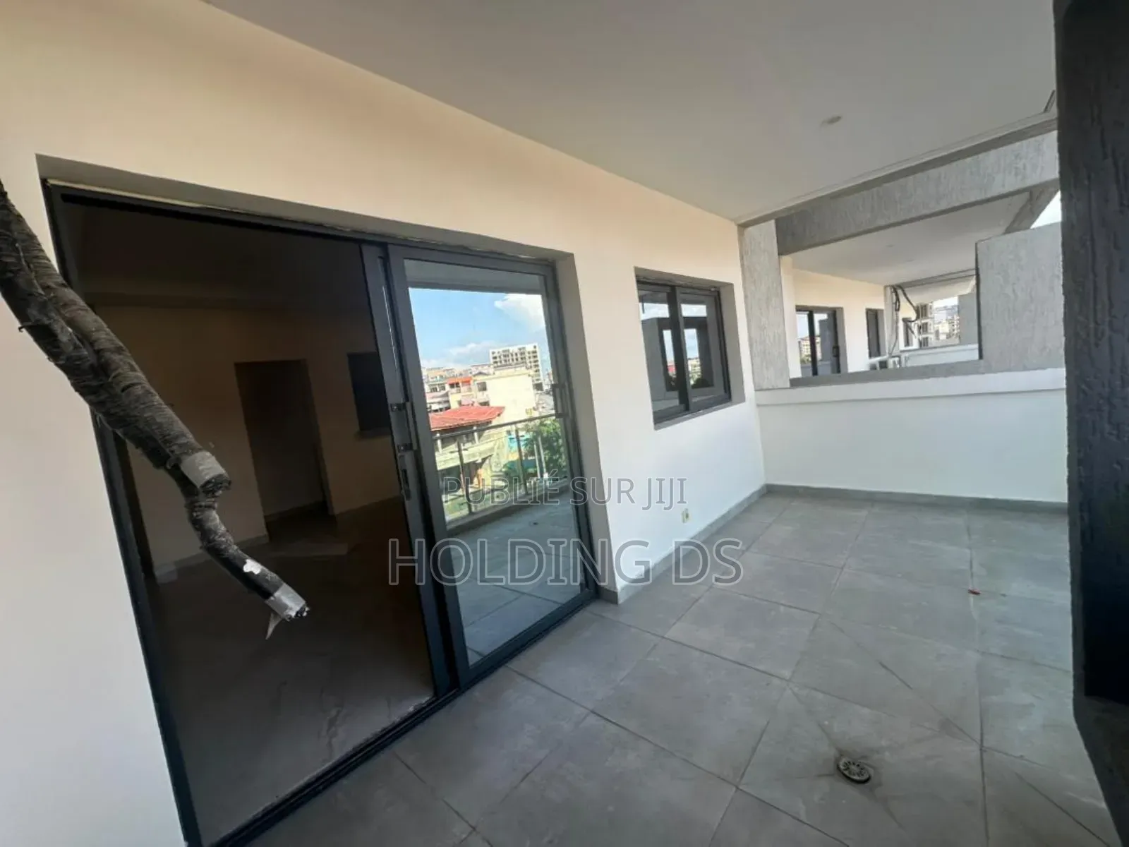 Furnished 1chbre Blocs d'appartements dans Location Immobilière, Cocody