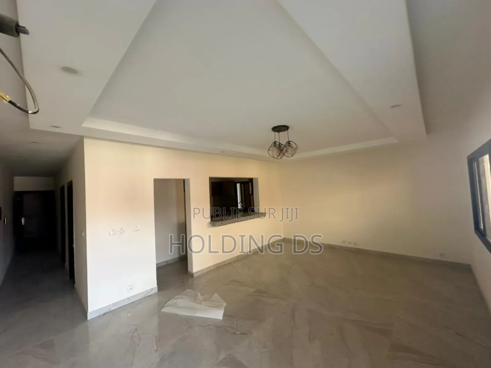 Furnished 1chbre Blocs d'appartements dans Location Immobilière, Cocody