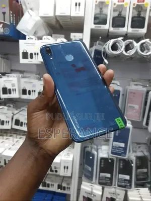 Photo - Huawei Y9 2019 Dual SIM 128 GB Black