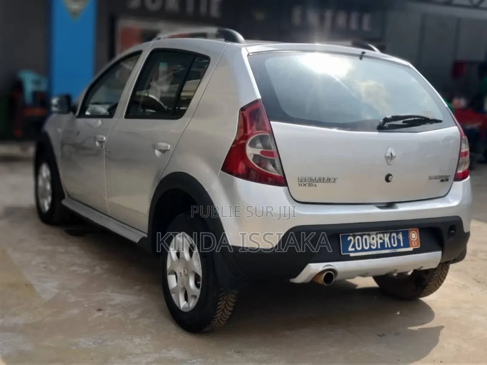 Renault Sandero 1.4 MPI 2011 Gris