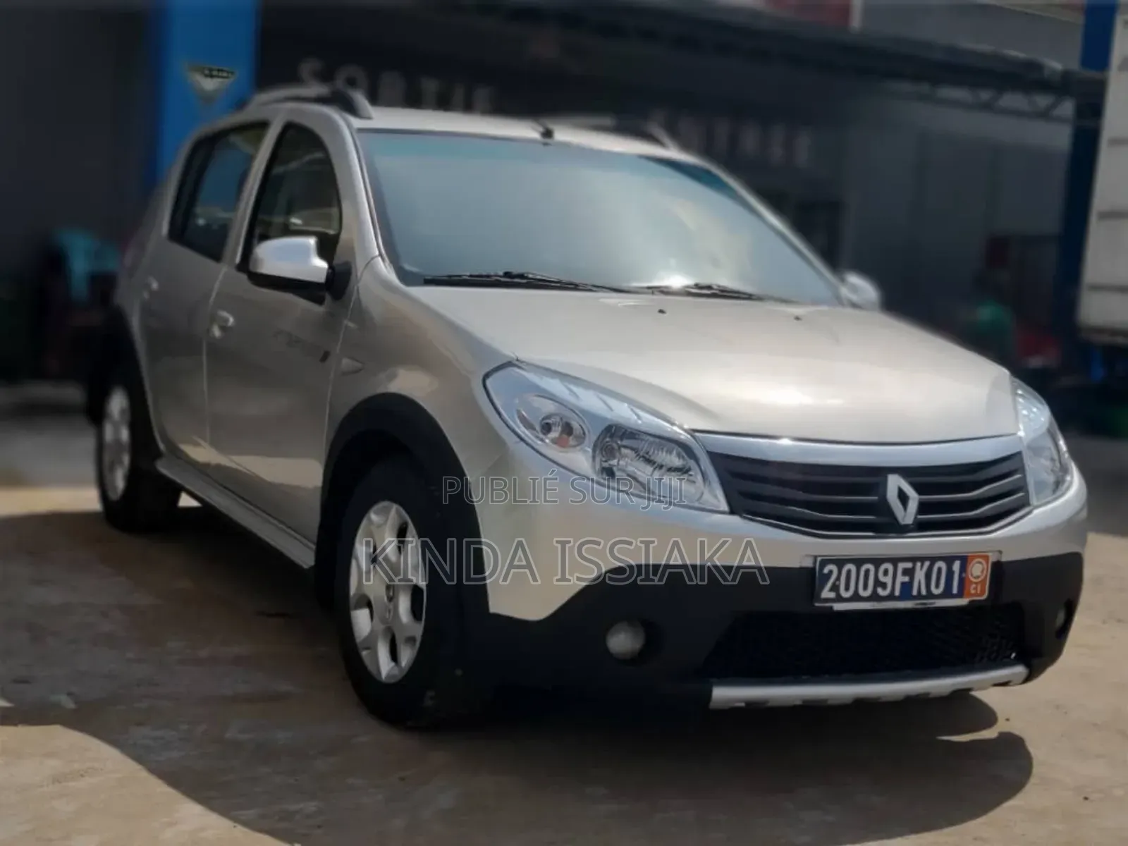 Renault Sandero 1.4 MPI 2011 Gris