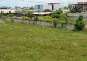 Photo - Terrain a Bingerville