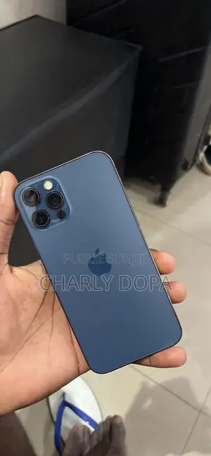 Photo - Apple iPhone 12 Pro 128 GB Blue