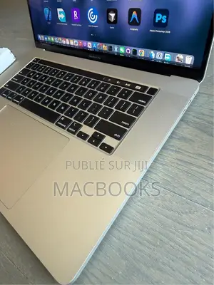 New Apple MacBook Pro 2019 32GB Intel Core I7 SSD 1T
