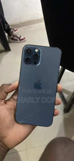 Photo - Apple iPhone 12 Pro Max 128 GB Blue