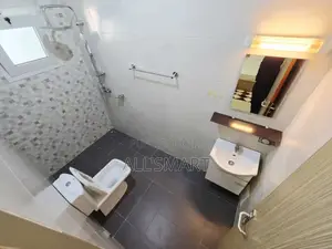 Furnished 3chbre Appartement dans Marcory à Louer