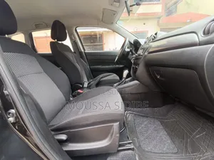 Suzuki Vitara 2021 Gris