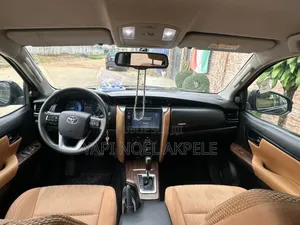 Toyota Fortuner 2022 Noir Mat