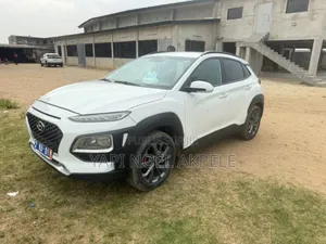 Photo - Hyundai Kona 2018 Blanc cassé