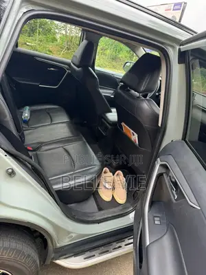 Toyota RAV4 2021 Vert