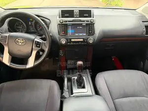 Toyota Land Cruiser Prado 2016 Black