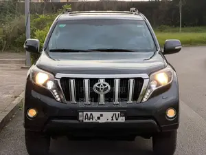 Toyota Land Cruiser Prado 2016 Black