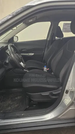 Nissan Kicks 2022 Gris