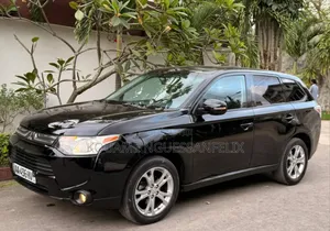 Mitsubishi Outlander 2014 Black