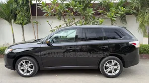 Mitsubishi Outlander 2014 Black