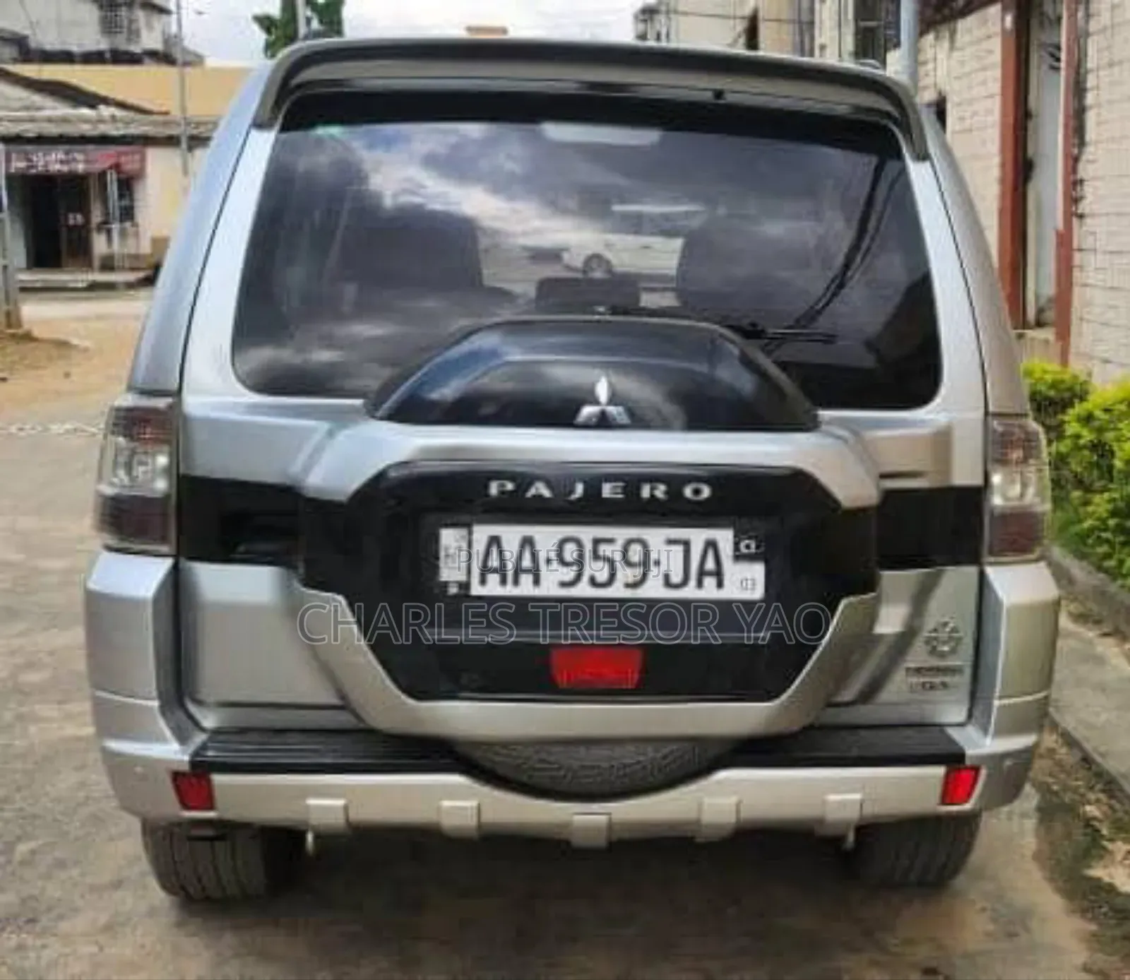 Mitsubishi Pajero 2023 Gris
