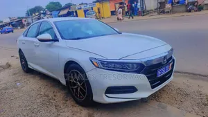 Photo - Honda Accord 2020 Blanc