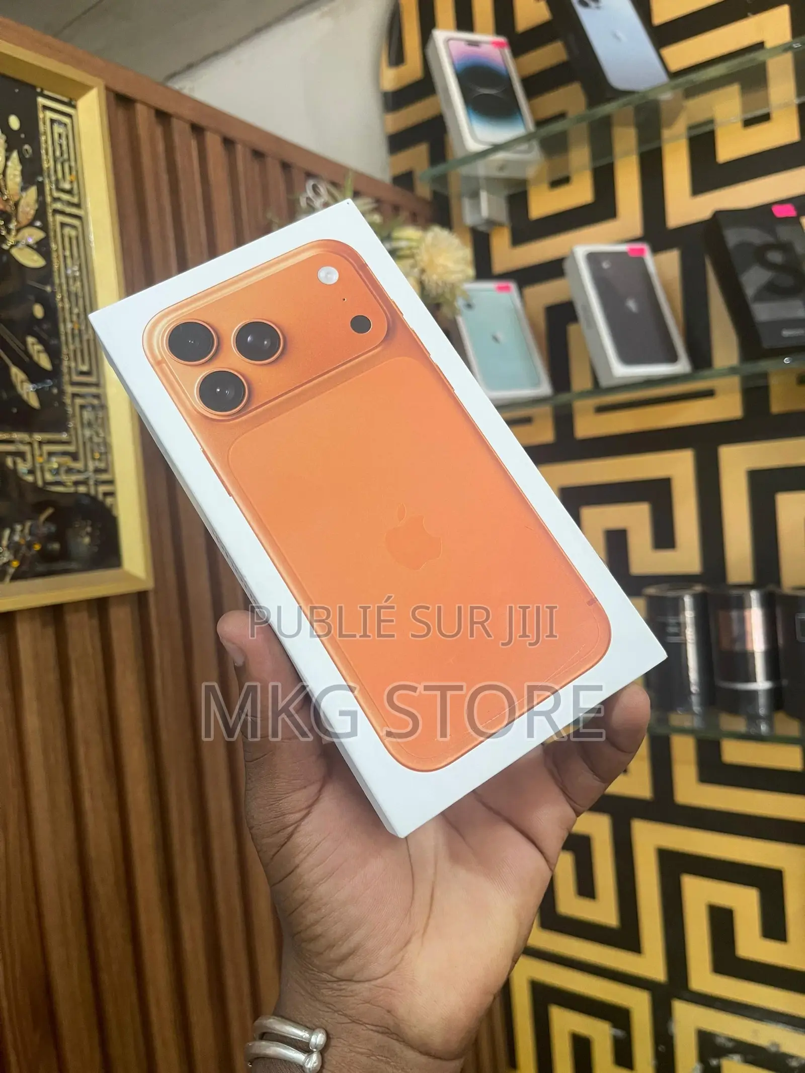 New Apple iPhone 17 Pro Max 256 GB Orange
