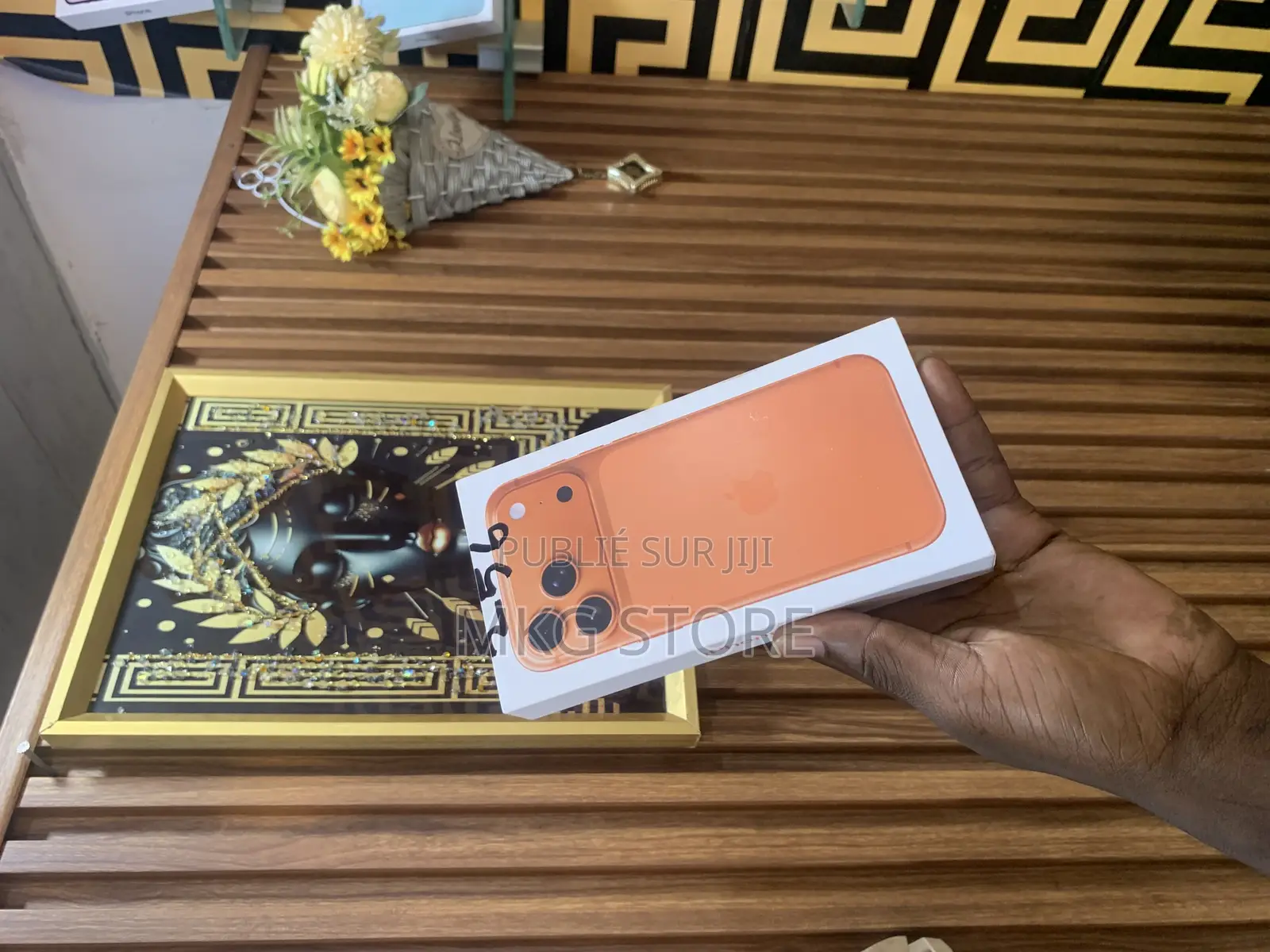 New Apple iPhone 17 Pro Max 256 GB Orange