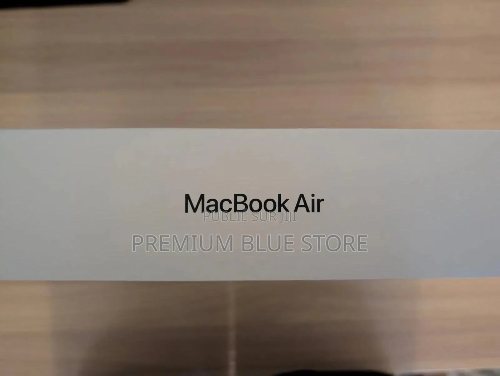 Neuf Apple MacBook Air 2025 M4 13-Inch 16GB Apple M4 SSD 256GB