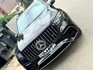 Photo - Mercedes-Benz GLS-Class GLS 450 4MATIC AWD 2023 Black