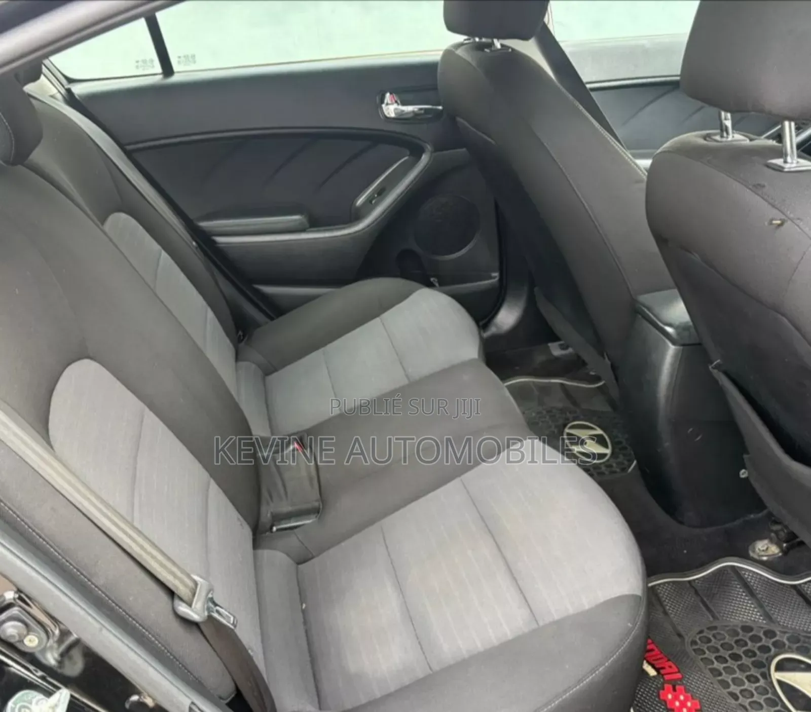 Kia Forte EX Hatchback 2018 Black