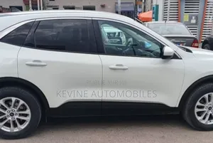 Ford Escape S AWD 2020 Blanc