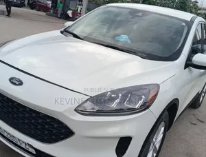 Ford Escape S AWD 2020 Blanc
