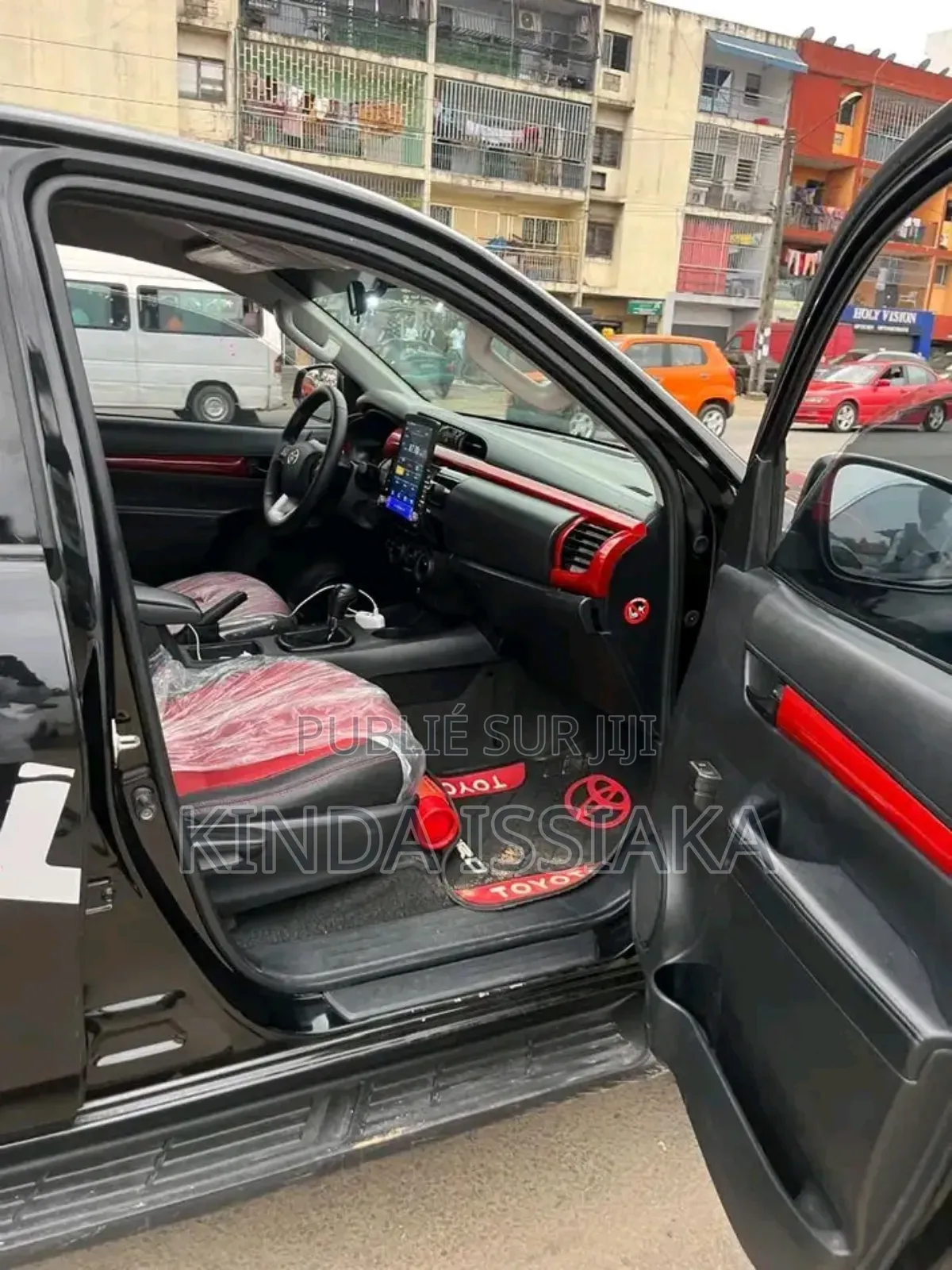 Toyota Hilux 2020 Black